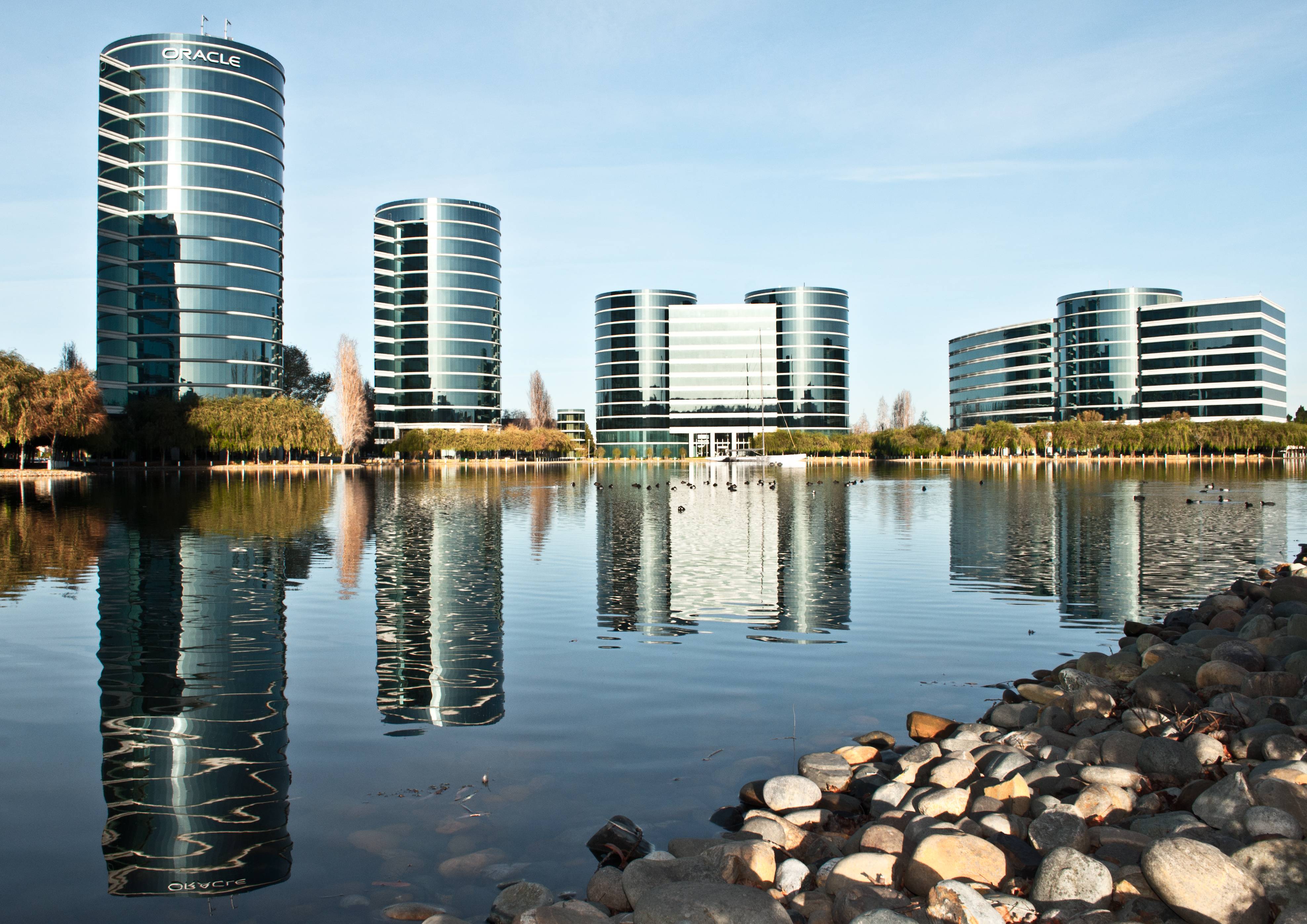 Gelombang PHK AI Global 2026: Oracle PHK 21.000 Karyawan, 154.000 Orang Kehilangan Pekerjaan
