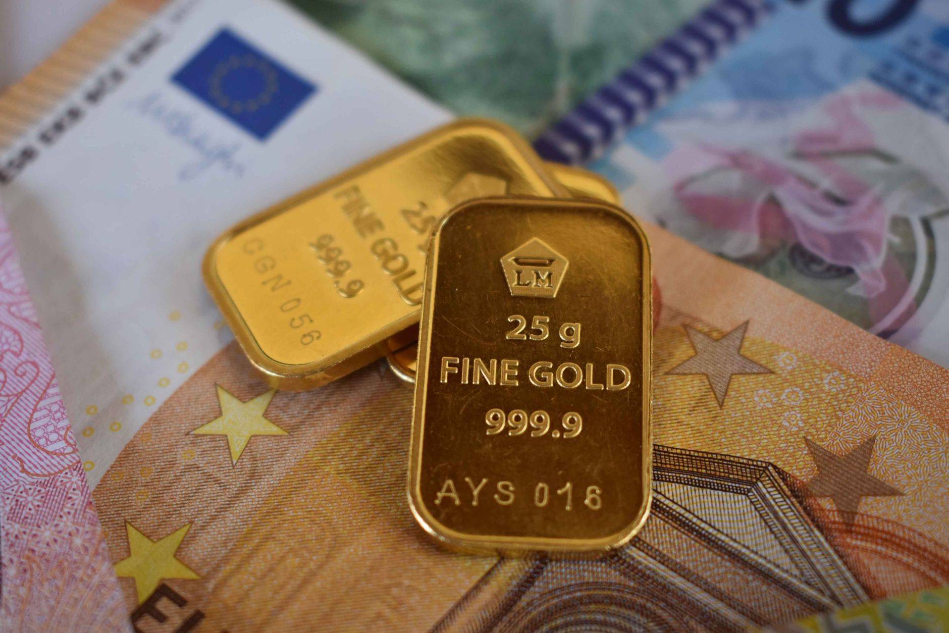 Harga Emas Antam dan UBS Hari Ini 8 Juli 2026, Turun Tipis di Tengah Pelemahan Dolar