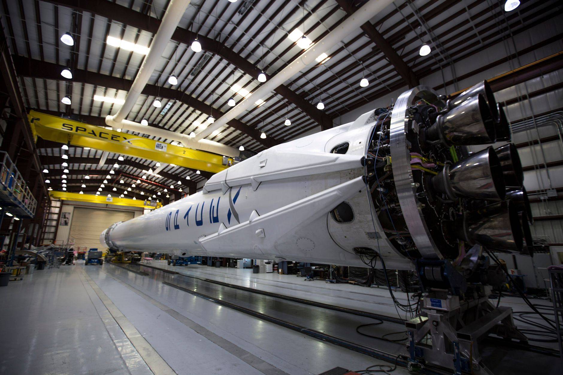 SpaceX Resmi Masuk Nasdaq 100, Tonggak Baru Eksplorasi Luar Angkasa