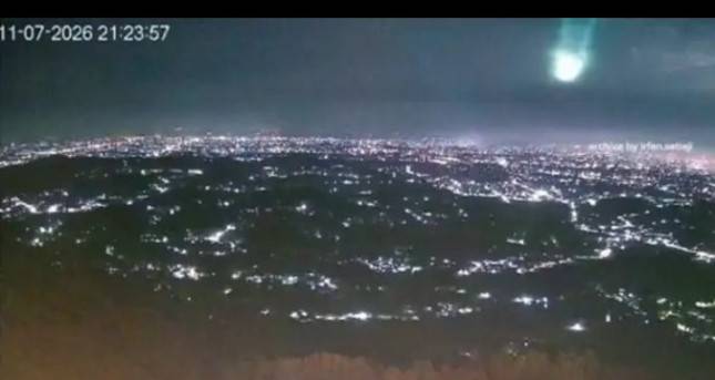 Viral Meteor Besar Melintas di Langit Jawa, Ini Penjelasan BRIN
