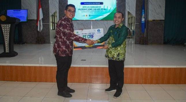 PT CRIF Lembaga Informasi Keuangan Berikan Donasi Lewat MPKS Muhammadiyah