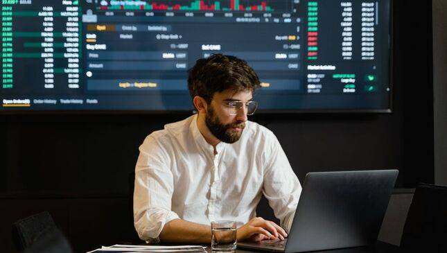 ORI030: Simulasi Investasi Rp 100 Juta, Raih Passive Income Rp 525.000/Bulan!