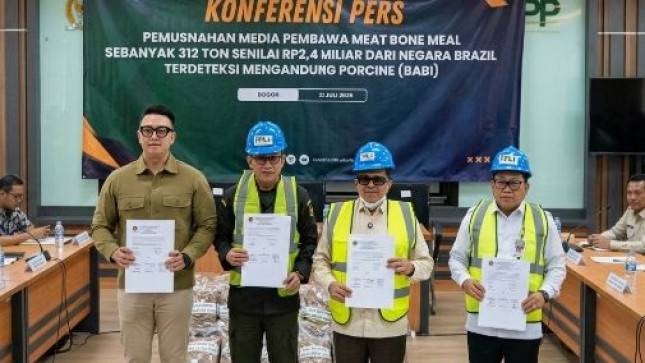 Terbukti Mengandung Porcine, Kementan Musnahkan 312 Ton MBM Asal Brasil