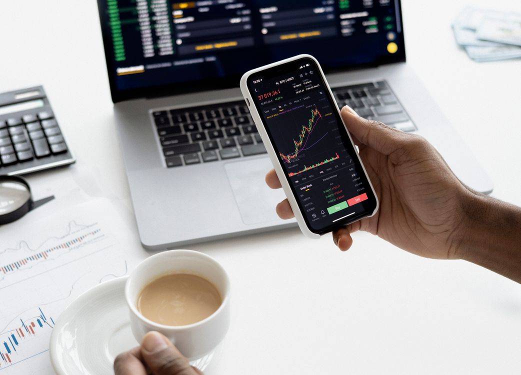 Saham JELI Meroket 24,60% Sentuh ARA, Sentimen Positif Emiten INACO Menguat