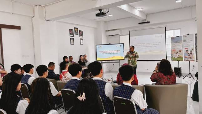 Danamon Dorong Generasi Muda Melek Finansial Lewat Literasi Keuangan dan Revitalisasi Perpustakaan di Jambi