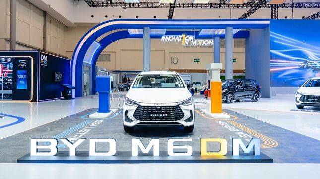 BYD Kupas Rahasia Teknologi Hybrid Dual Mode di GIIAS 2026, Bisa Hemat BBM hingga 65 Km/L