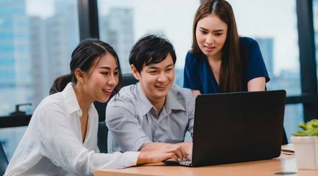 Riset: Persahabatan di Kantor Jadi Kunci Retensi dan Produktivitas Karyawan