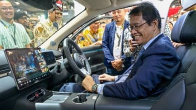 Menkeu Purbaya Tegaskan Dukungan untuk Industri Otomotif di GIIAS 2026, Soroti Pajak EV dan Perlindungan Leasing