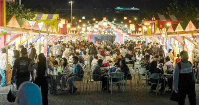 Pasar Senggol Bekasi Bertransformasi Jadi Hungry Playground, Hadirkan Kuliner, Wahana Salju hingga Konser Gratis