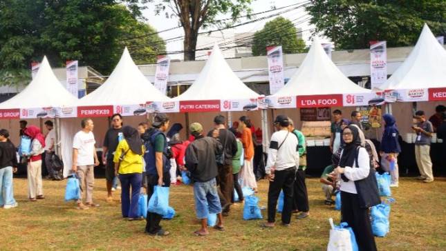Sembako Gratis hingga Cek Kesehatan, Ini Keseruan Jamuan Rakyat Tiga Pilar Tanah Abang
