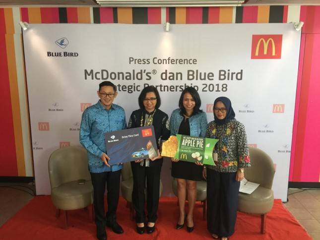 Tingkatkan Pelayanan, Blue Bird Jalin Kerja Sama Dengan McDonald's