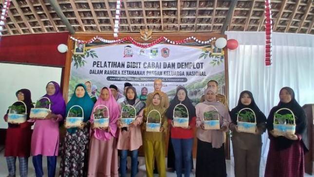Lewat Perempuan Tani Sejahtera Indonesia Wujudkan Asa Wanita Berdaya, Karanganyar Gencar Dukung Ketahanan Pangan Program Presiden Prabowo &nbsp;