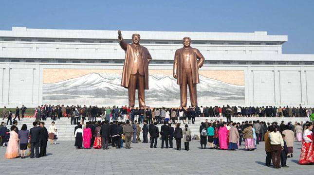 Gara-gara Penasaran, Wisatawan Inggris Ini Hampir Dihukum Mati di Korea Utara