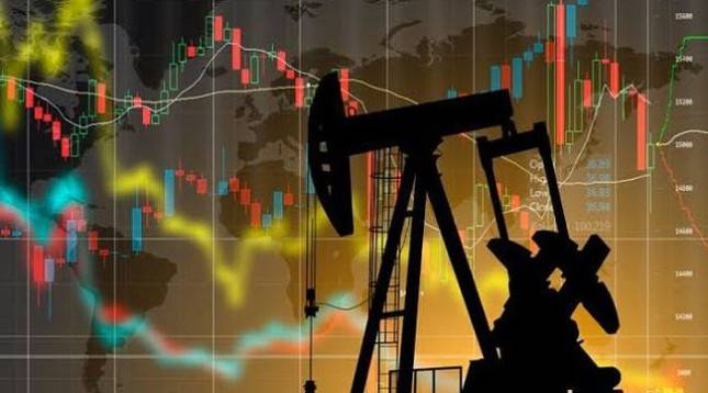 Harga Minyak Tertekan Sinyal Pembukaan Selat Hormuz, Konflik Iran-Ukraina Jadi Penopang