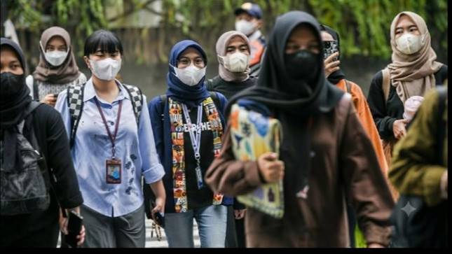 Kemenkes Imbau Warga Tetap di Rumah: Abu Anak Krakatau Berpotensi Ganggu Kesehatan