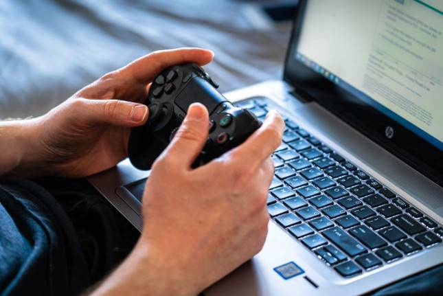 5 Laptop Gaming Low Budget