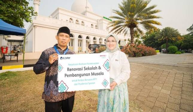 Prudential Syariah dan LAZ Al Azhar Renovasi 11 Ruang Kelas dan Bangun Musala di Nagekeo