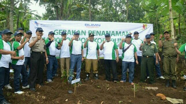 Lestarikan Kopi Juara Dunia, Len Industri Tanam 10.000 Pohon Kopi Gunung Puntang