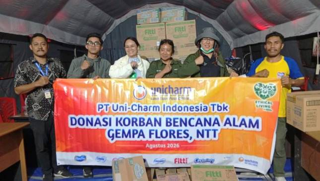 Unicharm Salurkan Bantuan Sanitasi untuk Warga Terdampak Gempa Flores