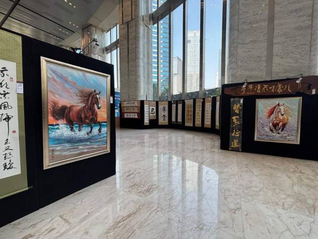 World Capital Tower Hadirkan Empat Kaligrafer dalam Pameran Seni dan Amal