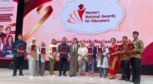 Dari Bioplastik hingga AI, 20 Pendidik Raih Penghargaan Mentari National Awards for Educators (MNAE) 2026