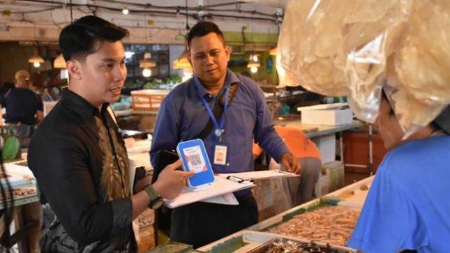 BCA Garap Digitalisasi Pasar Tradisional di Batam, Bidik 200 Pedagang Lewat QRIS