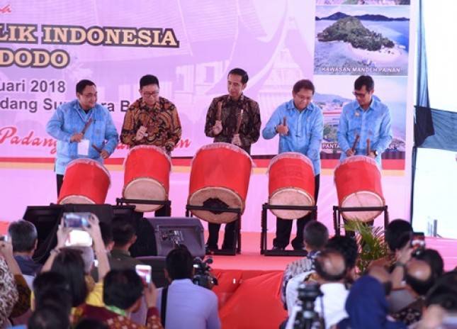 Sambutan Pantun Gubernur Sumbar di Puncak Peringatan HPN 2018