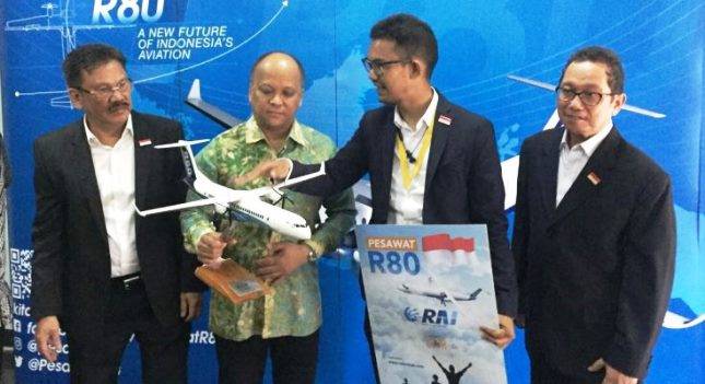 Fikar Rizky Temui BJ Habibie Bahas Pesawat R80