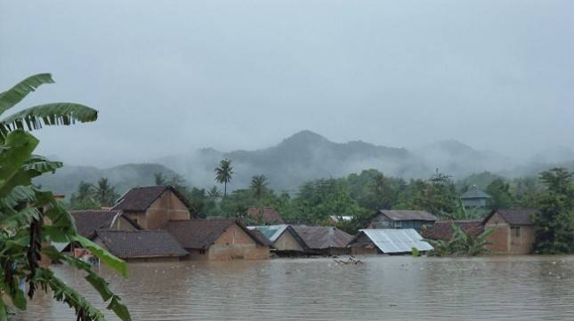 Ribuan Rumah Terendam Banjir di Bima