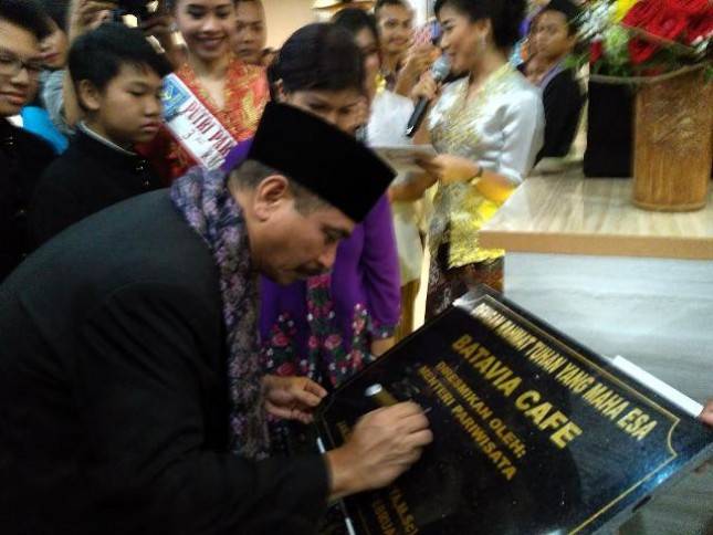 Resmikan Batavia Cafe, Pemerintah Dorong Potensi Wisata Kuliner