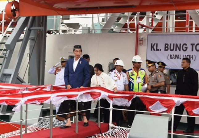 Presiden Jokowi Tegaskan Bank Wakaf Mikro Selesaikan Perbankan Konvensional