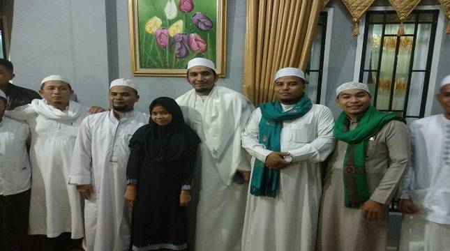 FPI Syahadatkan Suku Anak Dalam Provinsi Jambi