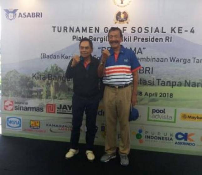 Jendral Peduli Bahaya Narkoba Ikuti Turnamen Golf  BERSAMA