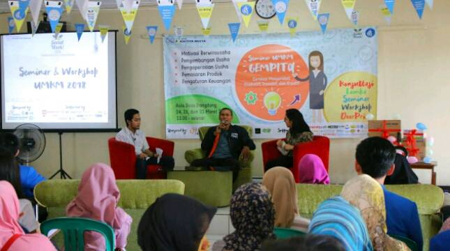 Gelar Social Week 2018, Civitas Akademia Prasetiya Mulya Berikan Edukasi Bisnis Kreatif Untuk UMKM dan Pelajar SMA