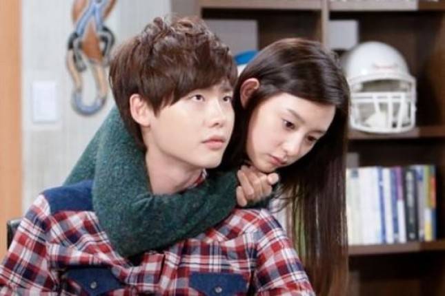 Lee Jong Suk dan Kim Ji Won Bersatu Kembali Setelah Tujuh Berpisah