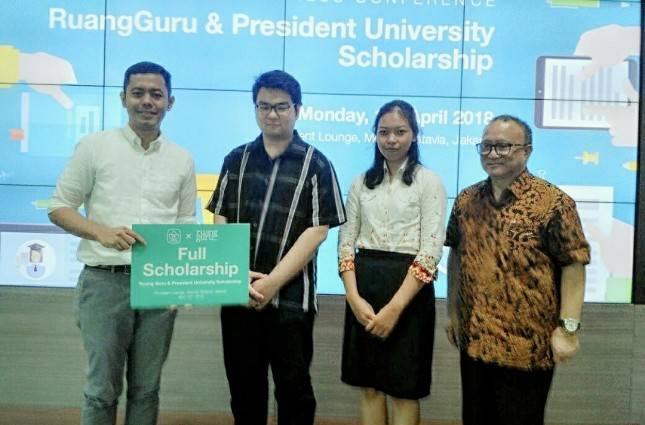 Jababeka dan Ruangguru Tebar Beasiswa Rp 66 Miliar Buat 3.700 Pelajar