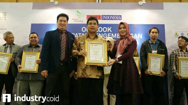 Konsisten Kembangkan Sistem Operasi Perkeretaapian, Len Industri Raih Penghargaan Inspirasi Indonesia