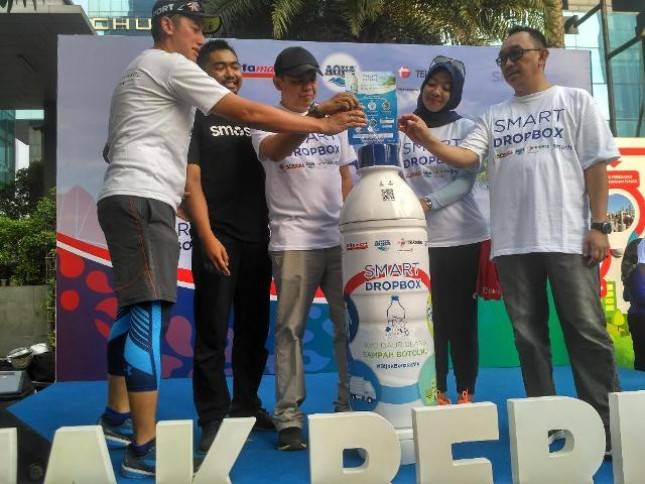 Melalui Smart Drop Box, Aqua Bangun Pengelolaan Sampah Plastik Terintegrasi