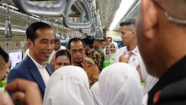 Presiden RI Joko Widodo Dorong Masyarakat Gunakan Transportasi Massal
