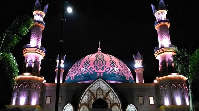 Selama Ramadan, Islamic Center Mataram dipenuhi Wisatawan