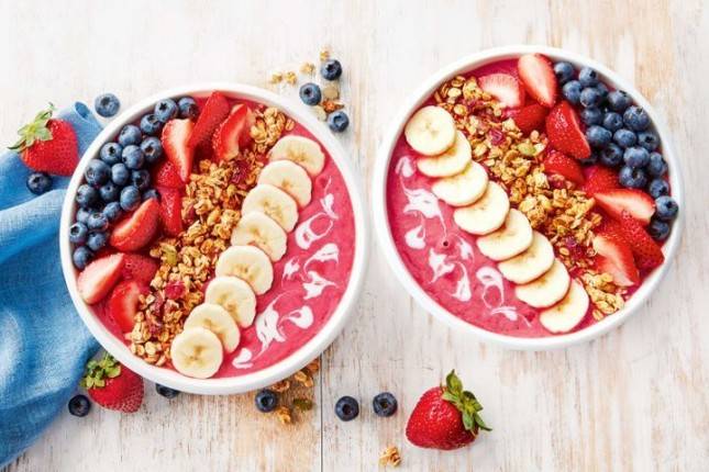 Mulailah Ganti Menu Sarapan dengan Smoothie Bowl, Ini Resep dan Cara Membuatnya