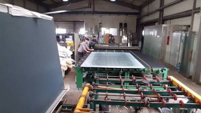Industri Kaca Lembaran Tertekan Harga Gas, Ancaman Ekspor dan PHK Menguat
