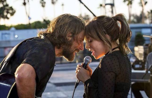 Lady GaGa Tampil Natural di Film  A Star is Born