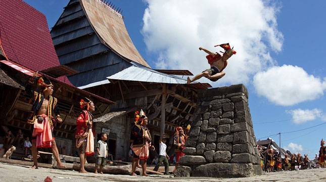 November, Festival Ya'ahowu Nias 2018 dimeriahkan Berbagai Atraksi