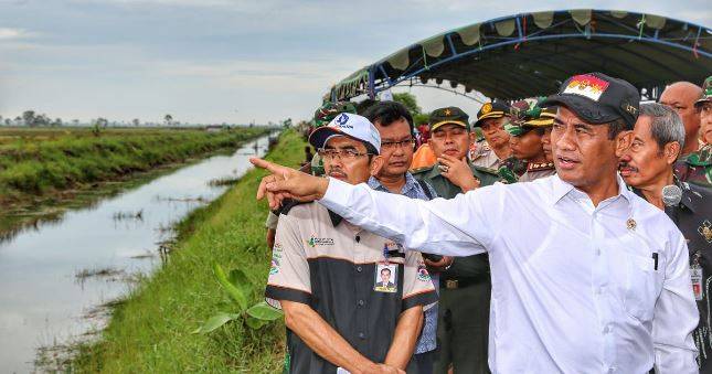 Tinjau Persiapan HPS 2018 di Kalsel, Mentan Genjot Pemanfaatan Lahan Rawa