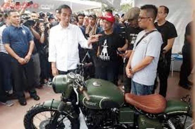 Presiden Jokowi Kunjungi Pameran Otomotif Tumplek Blek Kemayoran