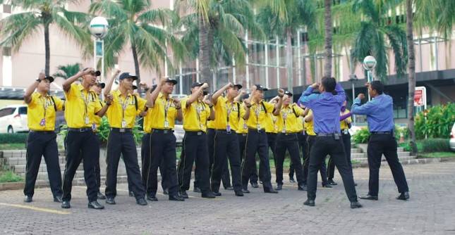 Aksi Heroik Petugas Parkir, Dari Nemu Dompet Hingga Tangkap Pencuri Sendirian