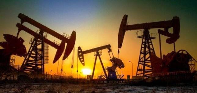 Harga Minyak Tertekan, OPEC dan IEA Pangkas Prospek Permintaan Global