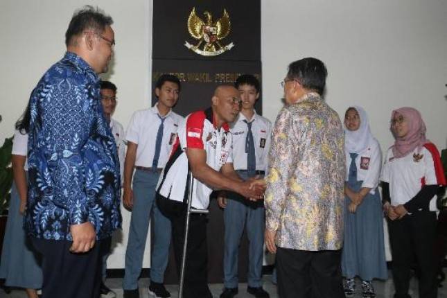 Sabar Gorky- Elpala dan Rmol akan Kibarkan Merah Putih di Gunung Elbrus Rusia