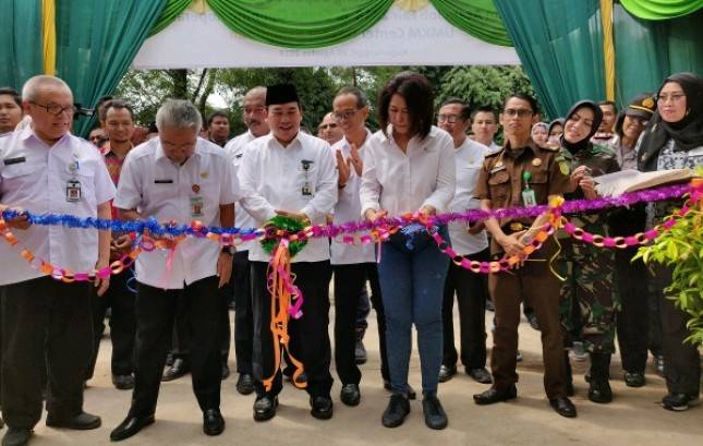 Kembangkan Program Kewirausahaan Masyarakat, Holcim Resmikan Dapoer Sampireun